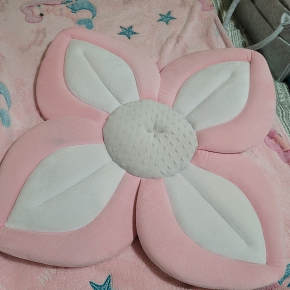 Flower Baby Girl Bath Soft Blooming Bath Seat One Size - Picture 1 of 5